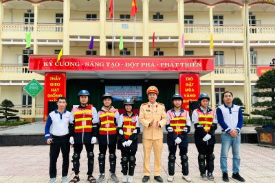 TUYÊN TRUYỀN, GIÁO DỤC PHÁP LUẬT VỀ AN TOÀN GIAO THÔNG VÀ KỸ NĂNG LÁI XE MÔ TÔ AN TOÀN